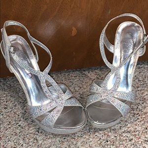 Prom shoes